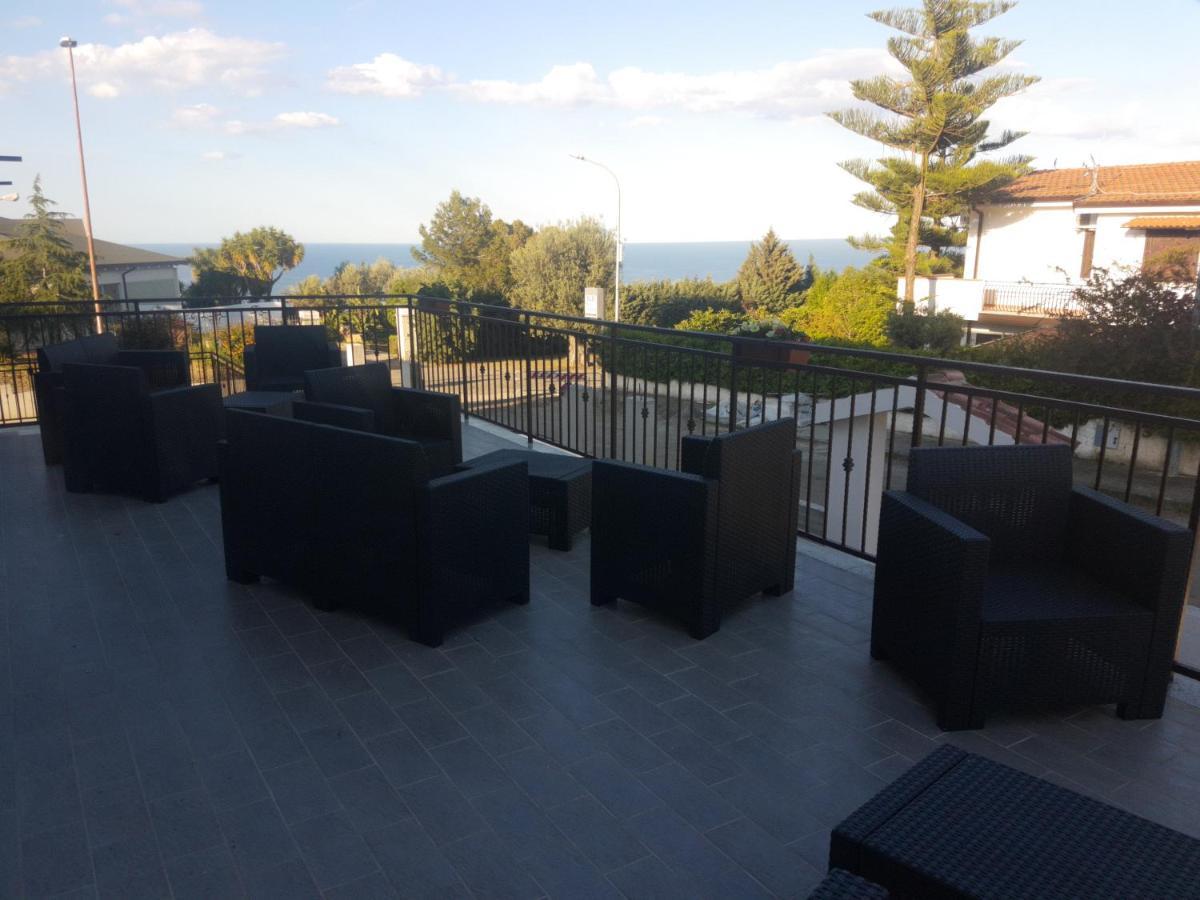 Alba De Mar B&B Roseto Capo Spulico Exterior foto
